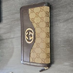 Gucci wallet